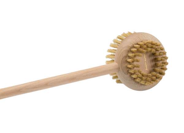 Obojstranná masážna kefa s rúčkou dlhou 43 cm z voskovaného bukového dreva v prírodnej farbe.