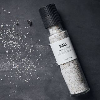 Delikatesa soľ SECRET BLEND od Nicolas Vahé v praktickom a dizjanovom mlynčeku v objeme 320 g.