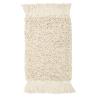 Bavlnený koberec SIIMES je ideálnym doplnkom do každého interiéru, je mäkkučký a príjemný na dotyk.