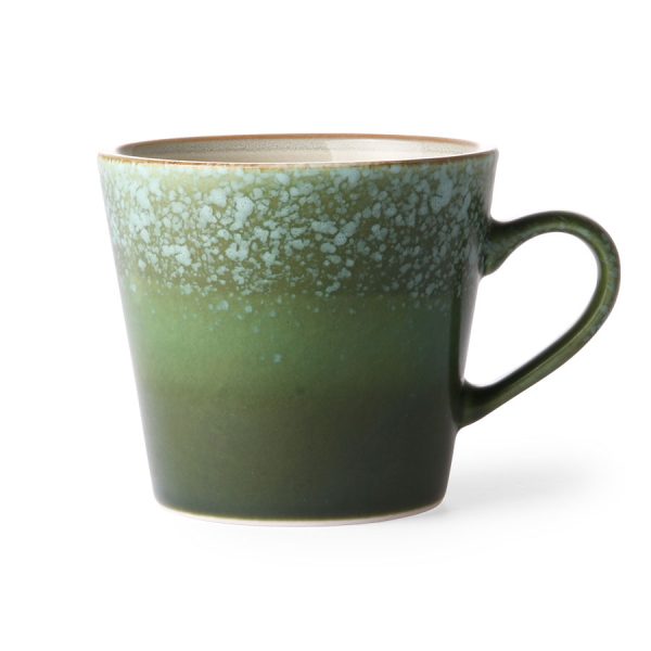 Dizajnový hrnček v zelenej farbe na kávu z kameniny inšpirovaný 70. rokmi ideálny do škandinávskej kuchyne. Objem 250 ml.
