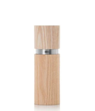 Mlynček na soľ a korenie vyrobený z jaseňového dreva a nehrdzavejúcej ocele s vysokovýkonným keramickým mlynčekom CeraCut®.