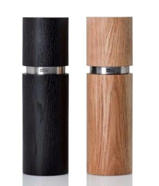 Sada 2 ks mlynček na soľ a korenie vyrobená z jaseňového dreva a nehrdzavejúcej oceles vysokovýkonným keramickým mlynčekom CeraCut®.