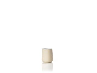 Pohár na zubné kefky z kúpeľovej série Nova s lahodným mäkkým porcelánovým povrchom. V: 10,0 cm. Priemer 8,0 cm.