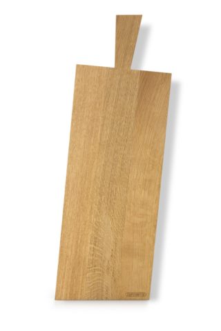 Drevený lopár z dubového dreva v modernom a zároveň funkčnom dizajne v troch rôznych veľkostiach. V prírodnej farbe s krásnou štruktúrou dreva.